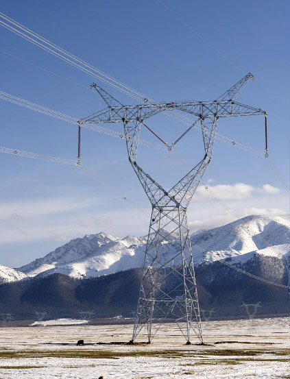 Turn de transmisie de înaltă tensiune: Explicație detaliată a caracteristicilor structurale, utilizări și măsuri de protecție