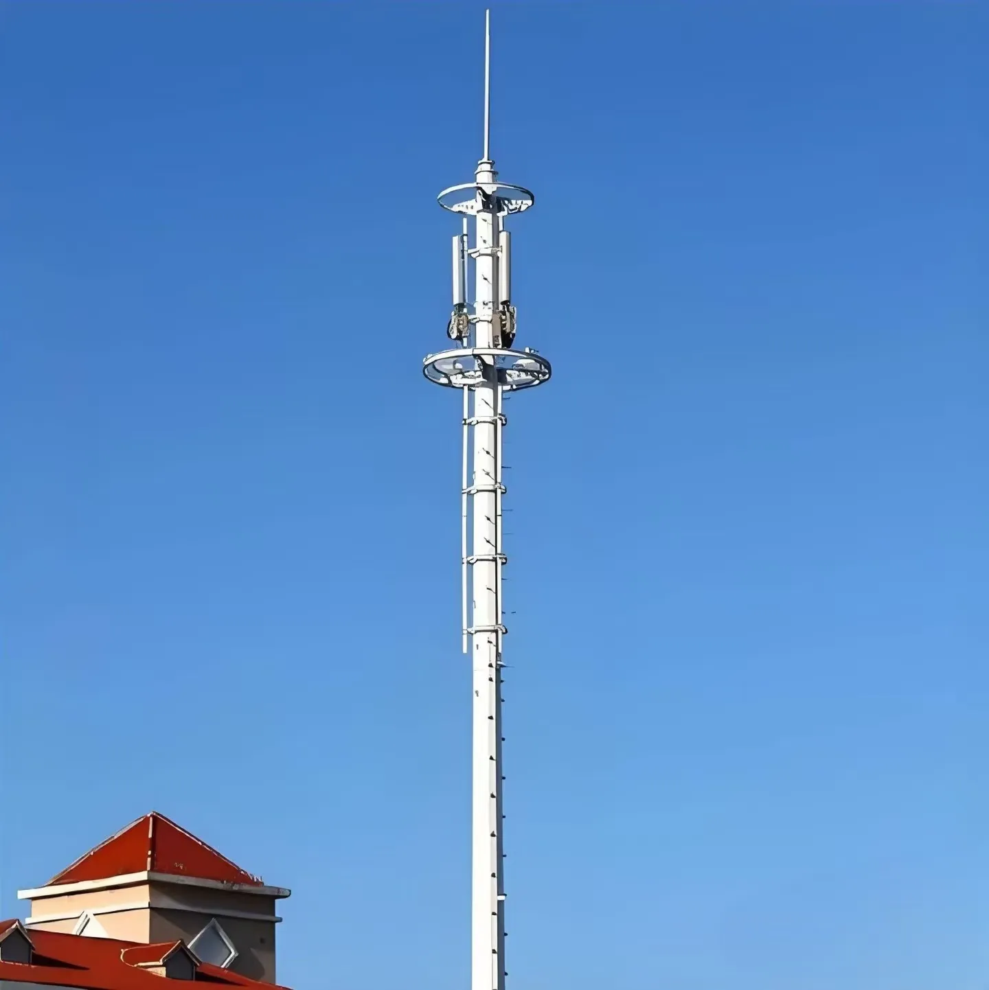 Turnul de comunicații cu un singur tub al lui Maotong